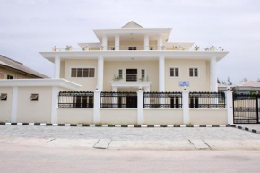 Rooken Villas